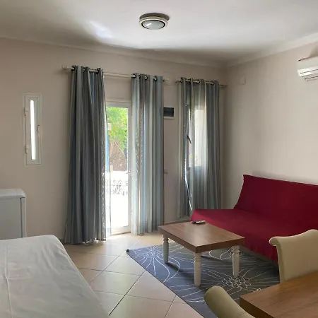 كارايل أبارت للشقق الفندقية شقة فندقية بودروم